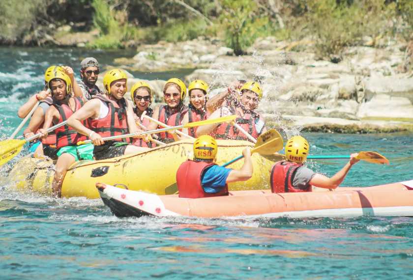 River Rafting in Manali